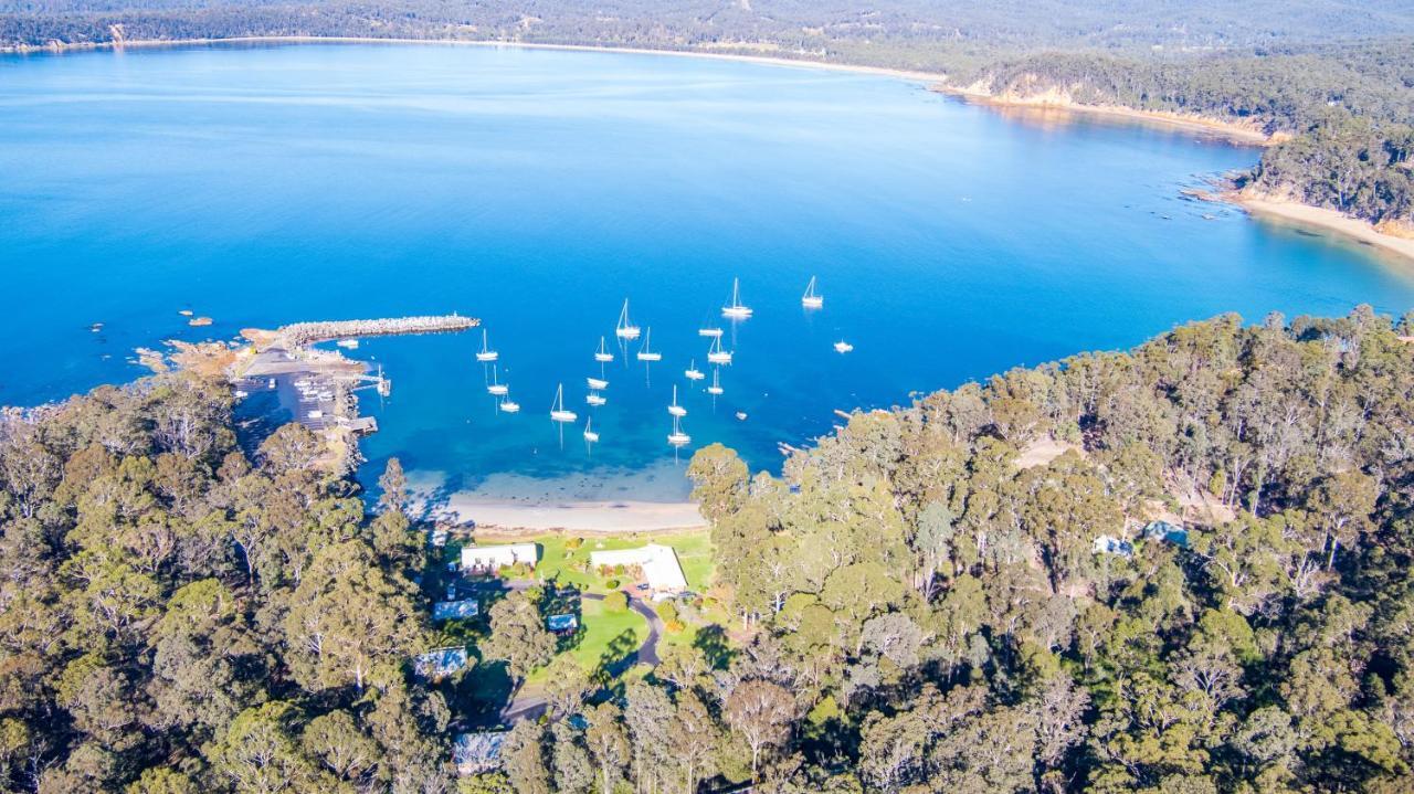 Quarantine Bay Beach Cottages Eden Exteriör bild
