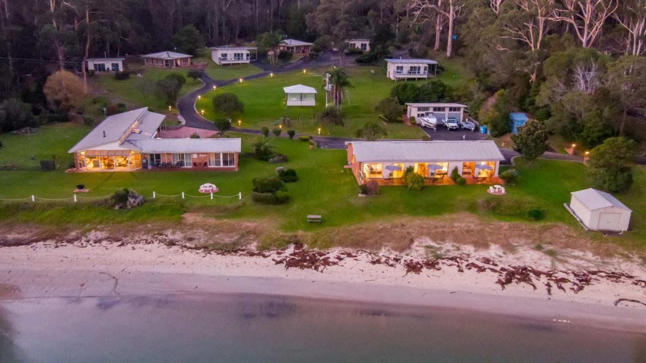 Quarantine Bay Beach Cottages Eden Exteriör bild