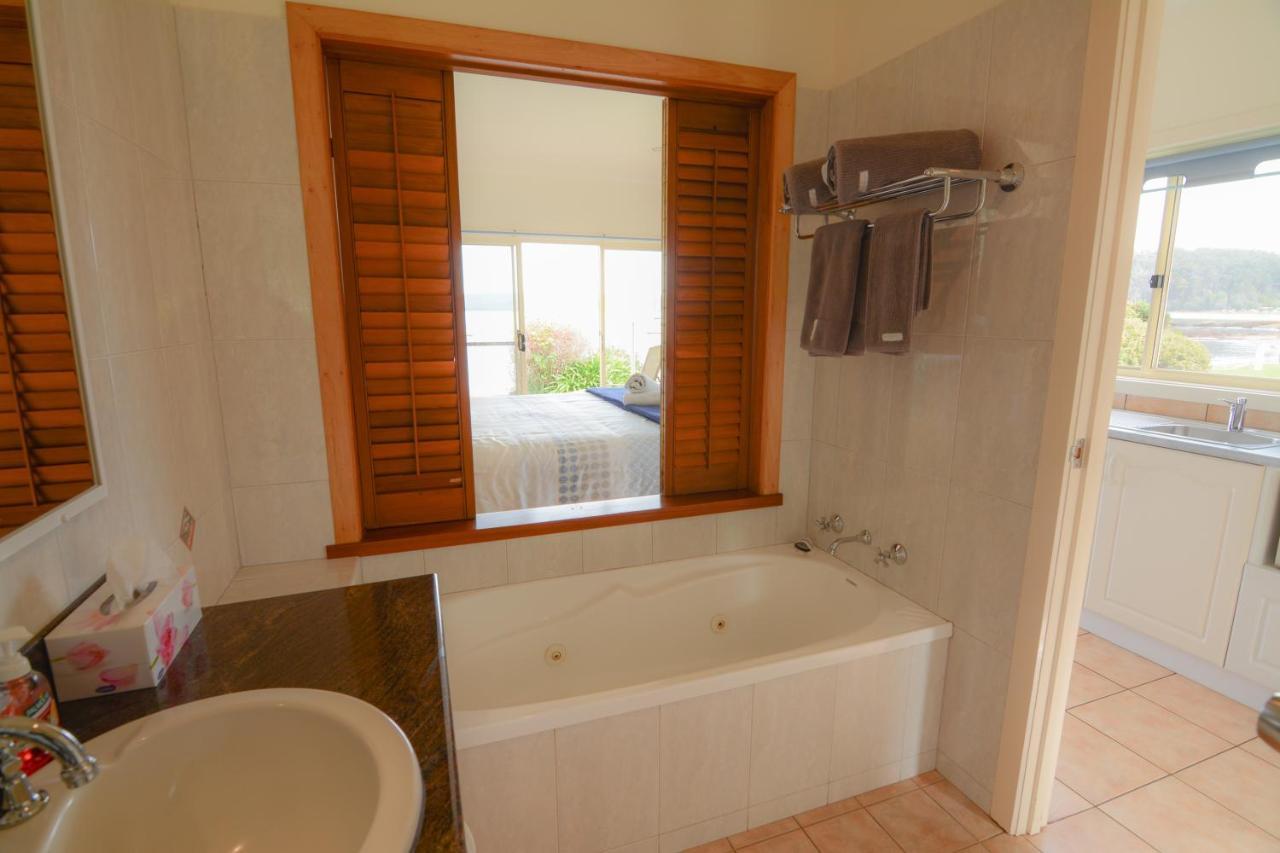 Quarantine Bay Beach Cottages Eden Exteriör bild