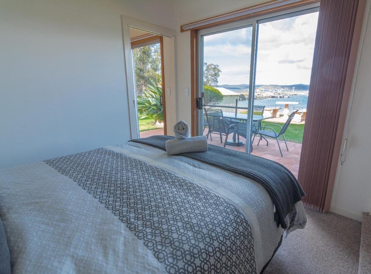 Quarantine Bay Beach Cottages Eden Exteriör bild